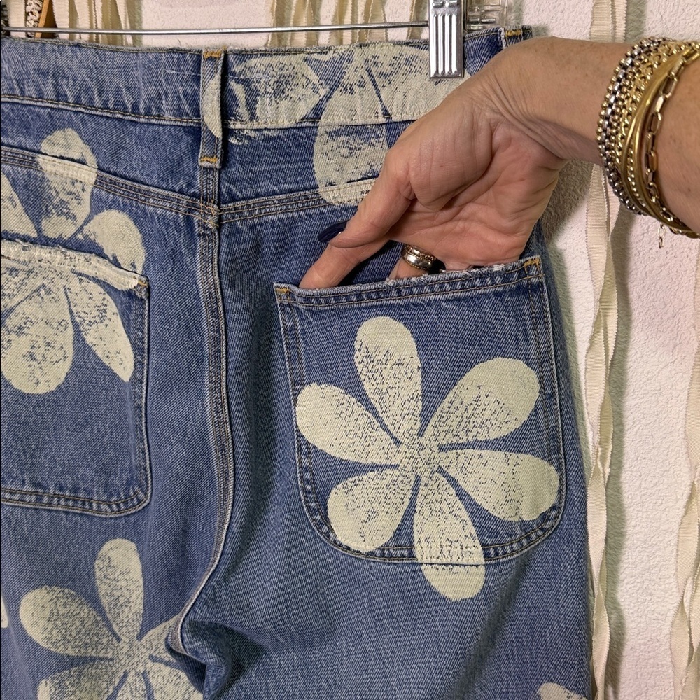 The Great. The Hero Daisy Stamp Jeans Size 24 - Picture 7 of 10